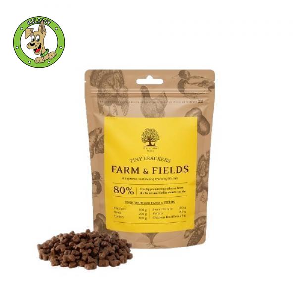 Essential Farm and Fields Tiny Crackers - poslastice za odrasle pse - 100g